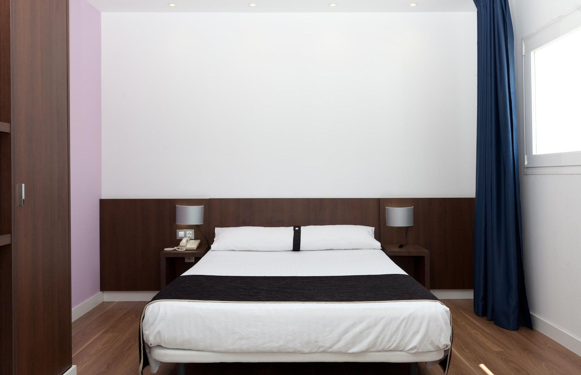 Hotel Olympia Universidades Walencja Zewnętrze zdjęcie