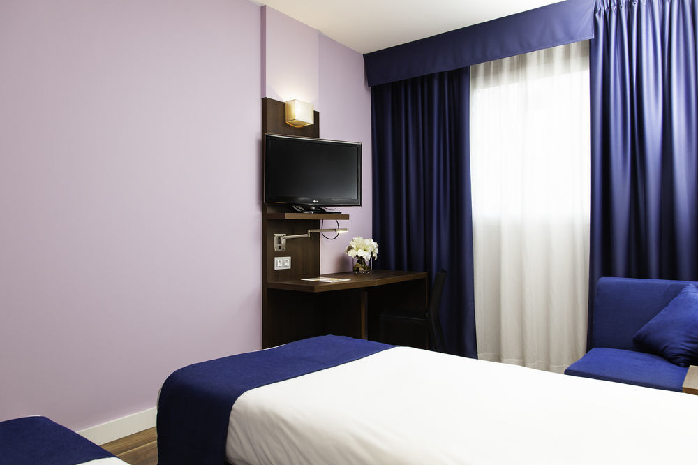 Hotel Olympia Universidades Walencja Zewnętrze zdjęcie