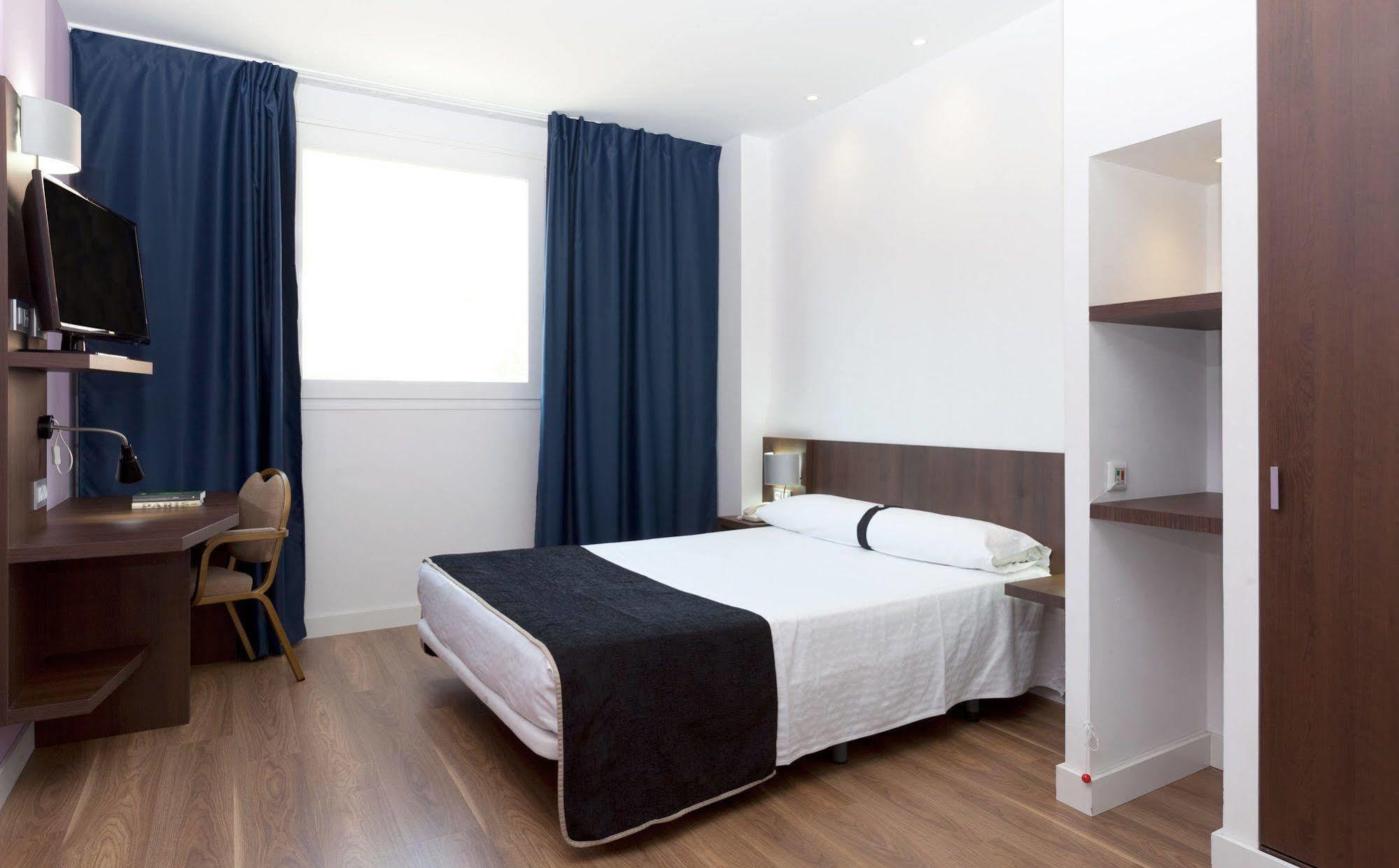 Hotel Olympia Universidades Walencja Zewnętrze zdjęcie