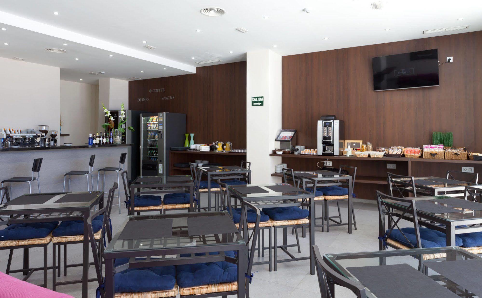Hotel Olympia Universidades Walencja Zewnętrze zdjęcie