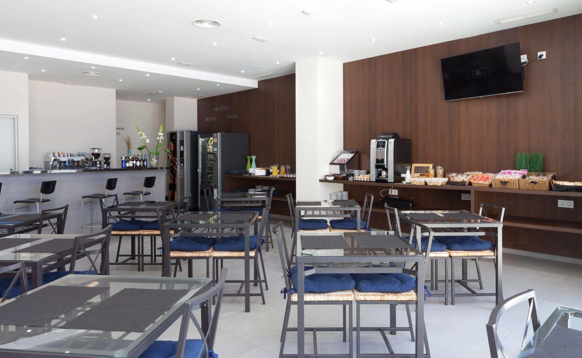 Hotel Olympia Universidades Walencja Zewnętrze zdjęcie