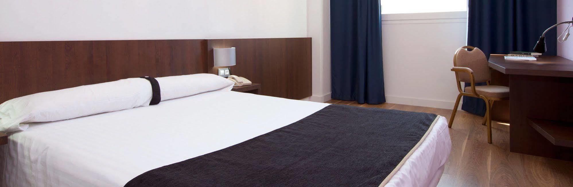 Hotel Olympia Universidades Walencja Zewnętrze zdjęcie