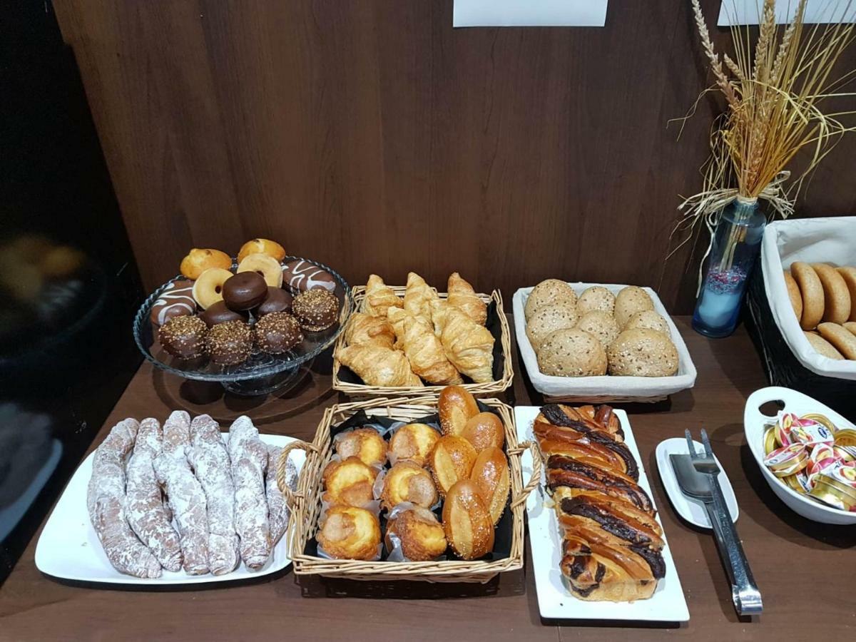 Hotel Olympia Universidades Walencja Zewnętrze zdjęcie