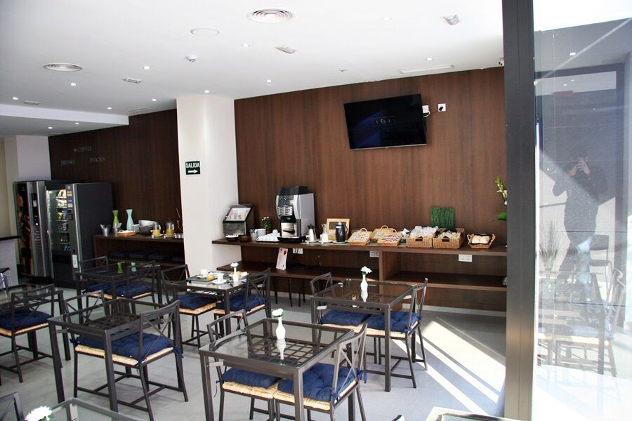 Hotel Olympia Universidades Walencja Zewnętrze zdjęcie